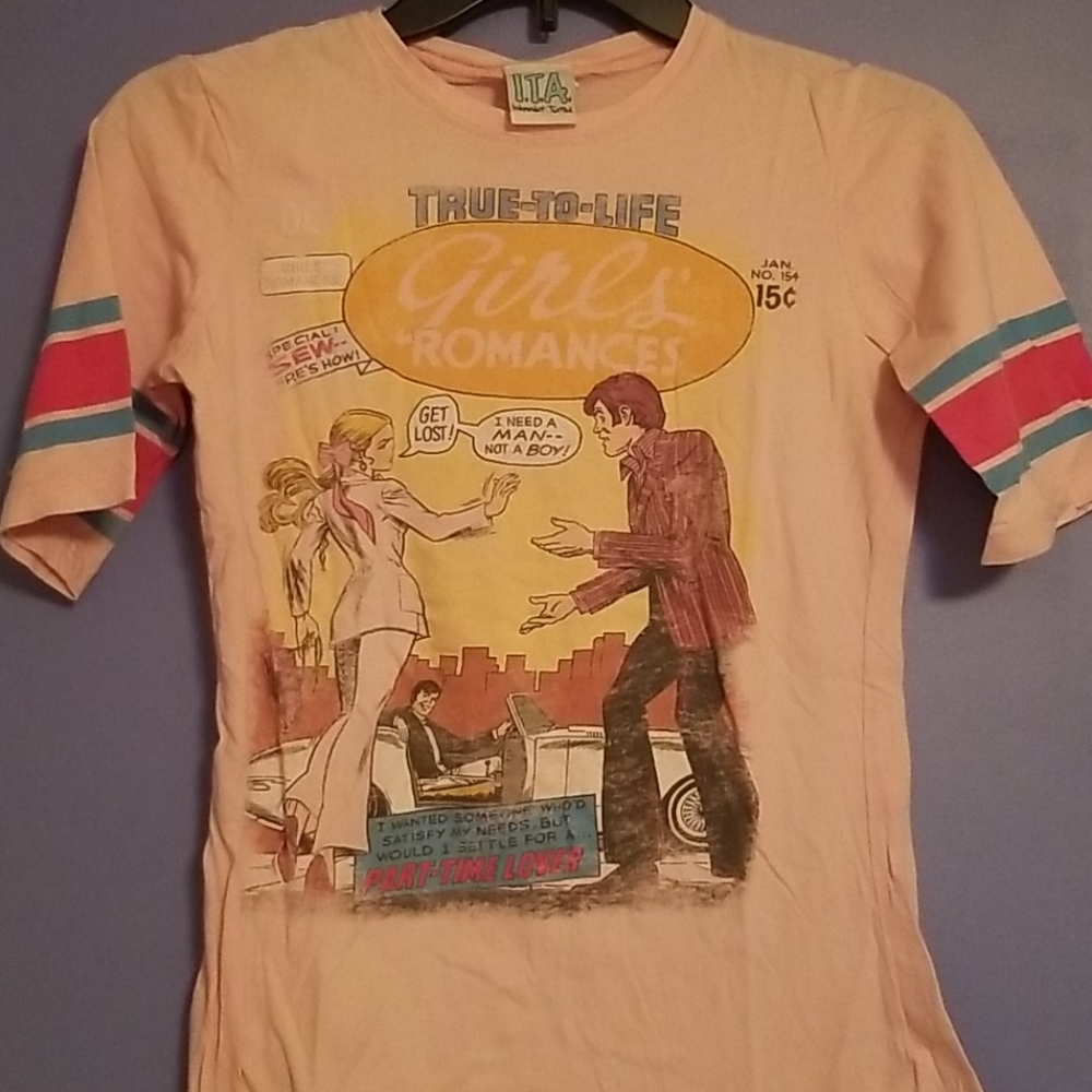 Graphic tee